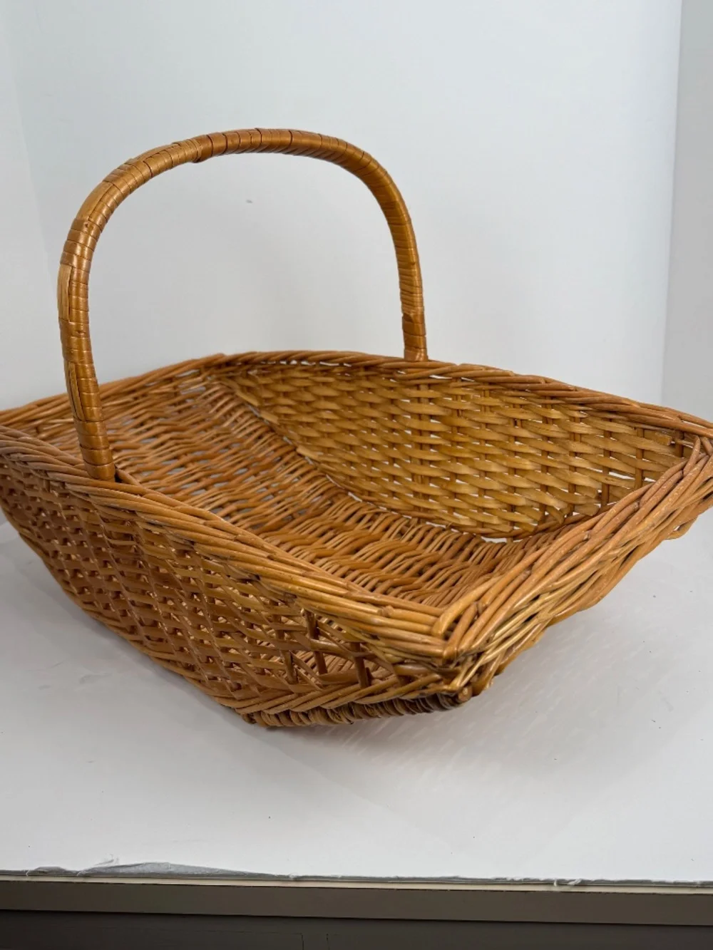 Vintage Woven English Willow/Wicker Garden Basket With Handle